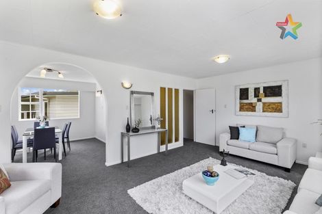 Photo of property in 2 Waipounamu Drive, Kelson, Lower Hutt, 5010