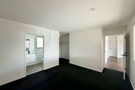 Photo of property in 6 Banks Street, Marfell, New Plymouth, 4310