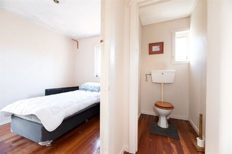 Photo of property in 119 Mcleod Road, Te Atatu South, Auckland, 0610