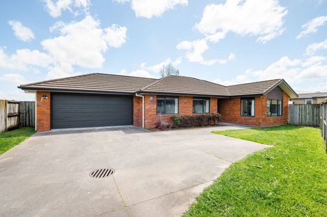 Photo of property in 23 Chadwick Place, Rototuna North, Hamilton, 3210