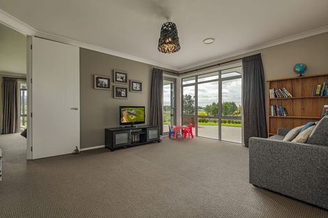 Photo of property in 556 Awahuri Feilding Road, Awahuri, Palmerston North, 4479