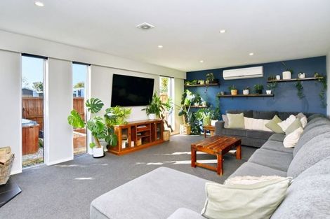 Photo of property in 9 Coates Place, Rangiora, 7400