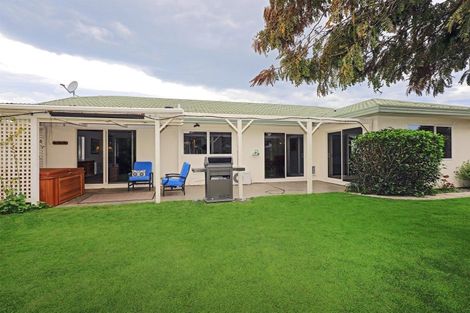 Photo of property in 8 Brompton Drive, Taradale, Napier, 4112
