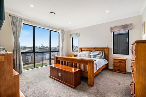 Photo of property in 38 Resolution Drive, Gulf Harbour, Whangaparaoa, 0930