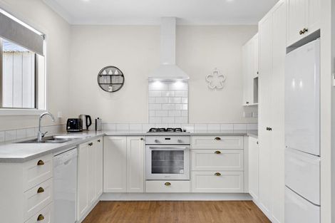 Photo of property in 40 Parry Street, Pirongia, 3802