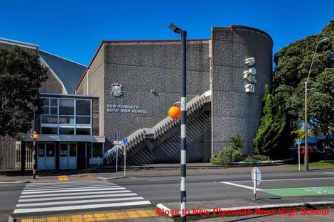 Photo of property in 10a Turi Street, Welbourn, New Plymouth, 4312