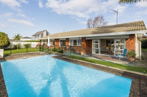 Photo of property in 12 Wilfred Street, St Andrews, Hamilton, 3200