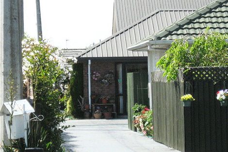 Photo of property in 8a Fovant Street, Russley, Christchurch, 8042