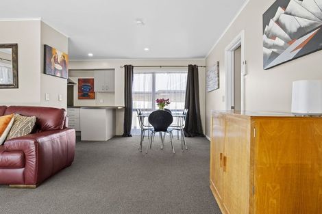 Photo of property in 12 Rhoboro Road, Twizel, 7901