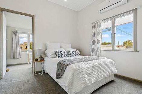 Photo of property in 87 Vagues Road, Northcote, Christchurch, 8052