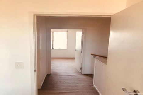 Photo of property in 55 Kirikiri Lane, East Tamaki, Auckland, 2013