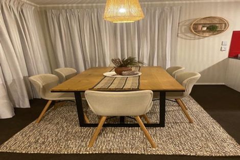 Photo of property in 24 Randwick Place, Randwick Park, Auckland, 2105