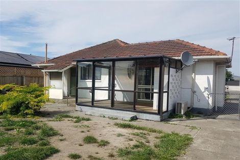 Photo of property in 55 Bickerton Street, Wainoni, Christchurch, 8061