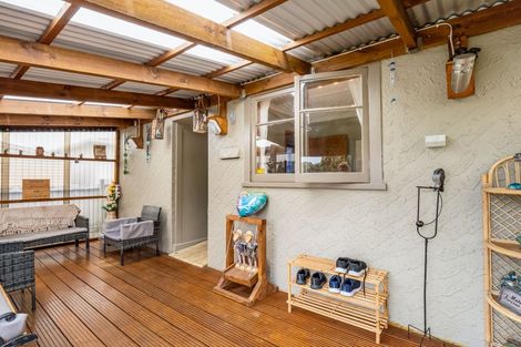 Photo of property in 72 Manuka Street, Castlecliff, Whanganui, 4501