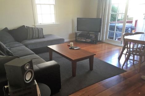 Photo of property in 9 Medway Street, Island Bay, Wellington, 6023