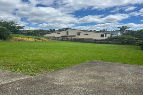 Photo of property in 2/70 Gladstone Road, Northcote, Auckland, 0627