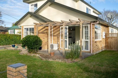 Photo of property in 77a Taylor Street, Cambridge, 3434