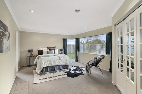 Photo of property in 32 Easton Way, Levin, 5510