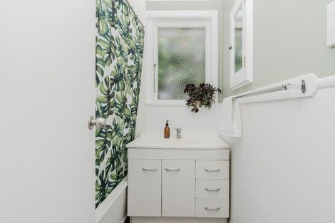 Photo of property in 45 Yeats Crescent, Fairfield, Hamilton, 3214