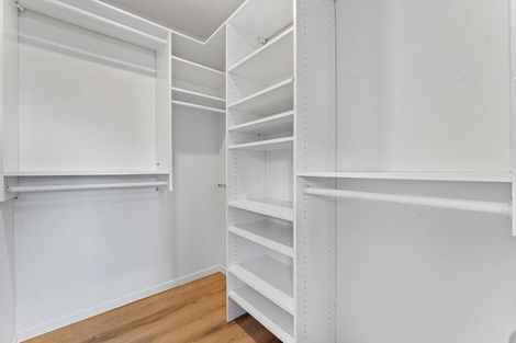 Photo of property in 18a Jacanas Place, Unsworth Heights, Auckland, 0632