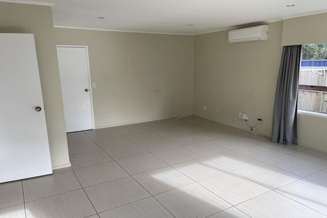 Photo of property in 2/12 Clovelly Road, Bucklands Beach, Auckland, 2012