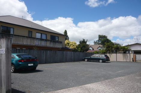 Photo of property in 2 Vine Street, Hillcrest, Hamilton, 3216