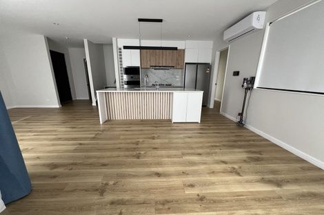 Photo of property in 14a September Place, Forrest Hill, Auckland, 0620