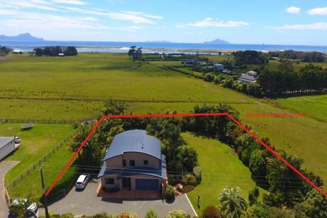 Photo of property in 381 Cove Road, Waipu, 0582