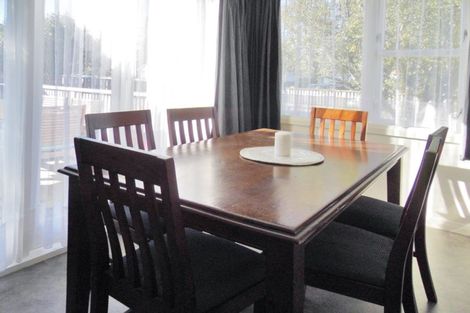 Photo of property in 51 Oregon Drive, Maoribank, Upper Hutt, 5018