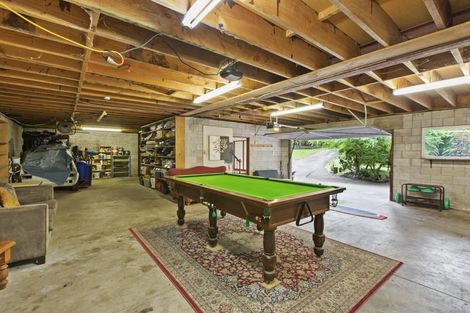 Photo of property in 48 Grassmere Road, Henderson Valley, Auckland, 0612
