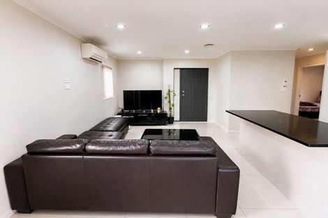 Photo of property in 3 Juvena Place, Clover Park, Auckland, 2019
