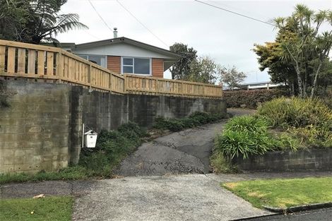 Photo of property in 10 Durham Avenue, Welbourn, New Plymouth, 4312