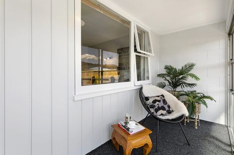 Photo of property in 35 Percy Cameron Street, Avalon, Lower Hutt, 5011