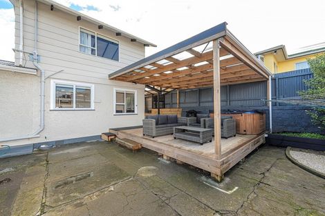 Photo of property in 28 Miro Street, Castlecliff, Whanganui, 4501