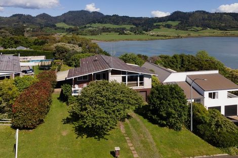 Photo of property in 5 Moana Drive, Tanners Point, Katikati, 3177