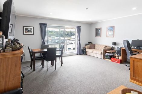 Photo of property in 23/8 Girton Terrace, Mount Cook, Wellington, 6021