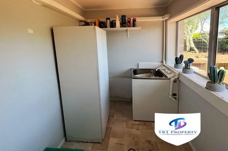 Photo of property in 9a Levaut Place, Half Moon Bay, Auckland, 2012