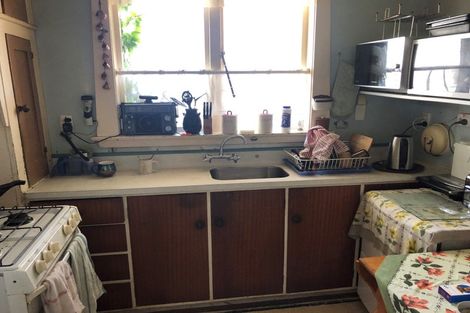 Photo of property in 44 Cambridge Terrace, Waiwhetu, Lower Hutt, 5010