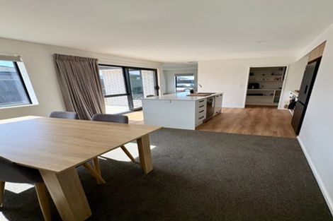 Photo of property in 37 Eric Crozier Road, Darfield, 7571