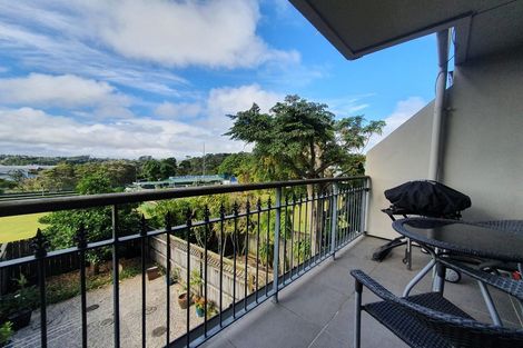 Photo of property in 11/97b Mokoia Road, Birkenhead, Auckland, 0626