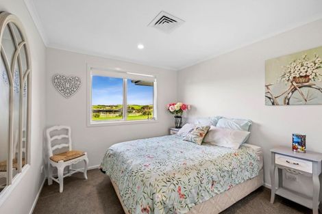 Photo of property in 15 Woodleigh Lane, Mangawhai, 0573