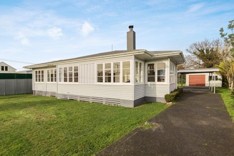Photo of property in 2 Giesen Road, Feilding, 4702