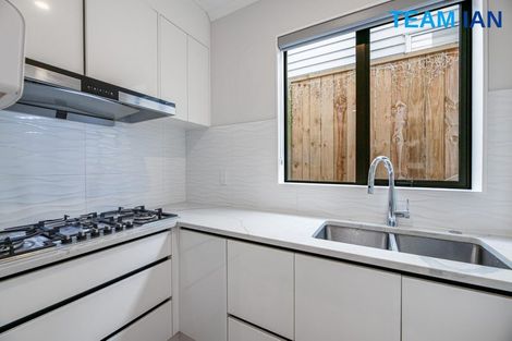 Photo of property in 73a Granville Drive, Massey, Auckland, 0614