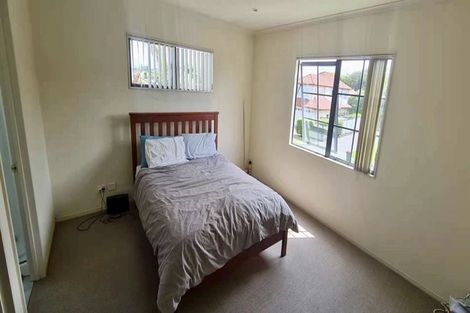 Photo of property in 30 Stellamaris Way, Northpark, Auckland, 2013