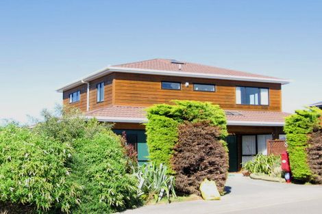 Photo of property in 5 Bay Lair Grove, Island Bay, Wellington, 6023