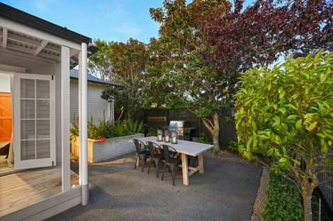 Photo of property in 16 Endeavour Avenue, Flagstaff, Hamilton, 3210