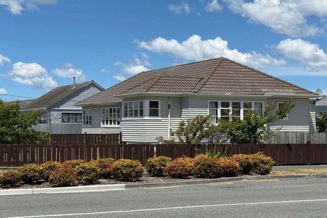 Photo of property in 12 Hardy Street, New Brighton, Christchurch, 8061