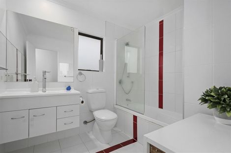 Photo of property in 33b Doncaster Drive, Papamoa Beach, Papamoa, 3118