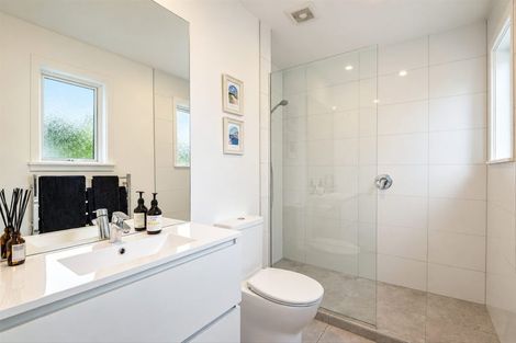 Photo of property in 42 Matipo Road, Mairangi Bay, Auckland, 0630
