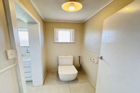 Photo of property in 33 Royston Street, Rosehill, Papakura, 2113